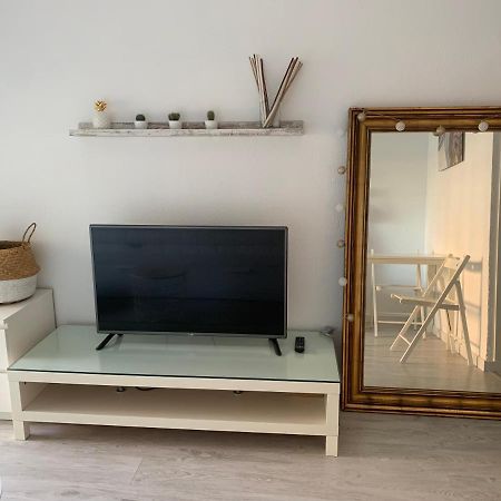 Acogedor Estudio En Primera Linea De Playa Benalmadena Luaran gambar