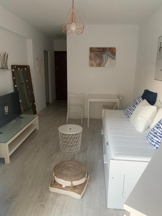 Acogedor Estudio En Primera Linea De Playa Benalmadena Luaran gambar
