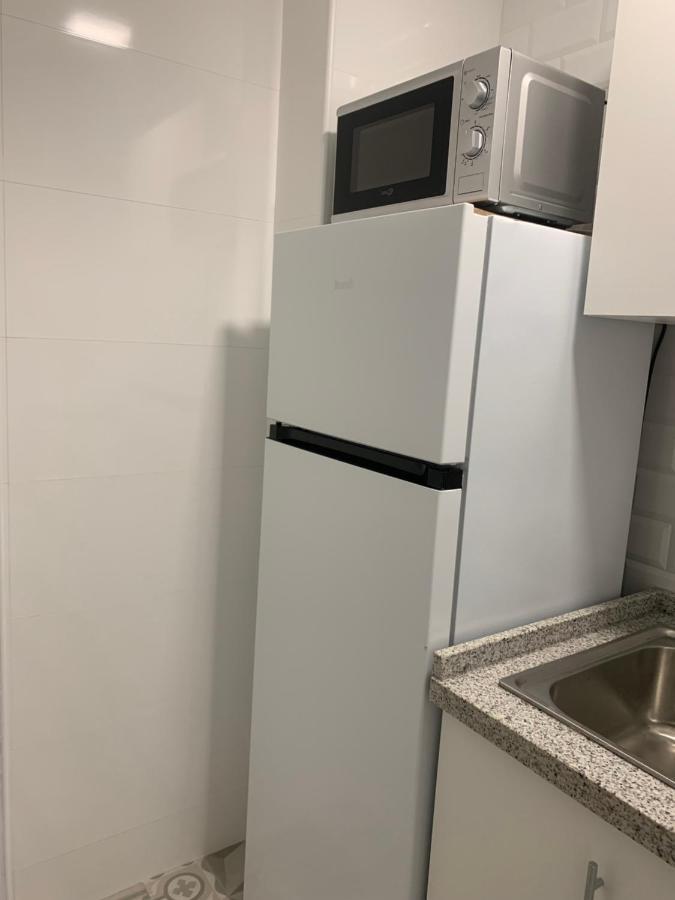 Acogedor Estudio En Primera Linea De Playa Benalmadena Luaran gambar