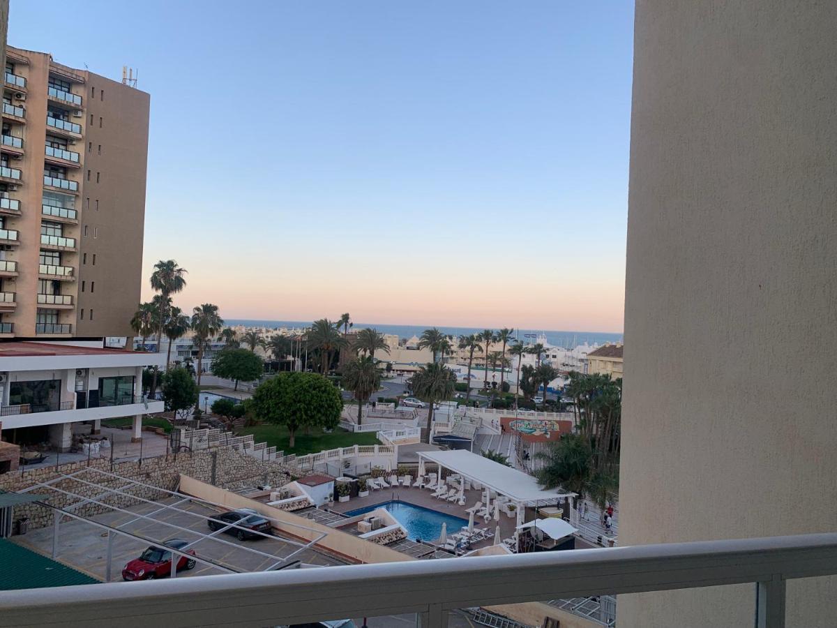 Acogedor Estudio En Primera Linea De Playa Benalmadena Luaran gambar